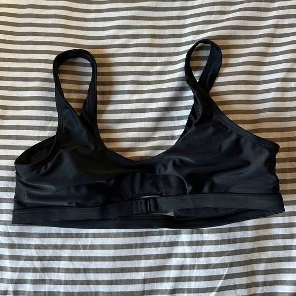 NWOT Wild Fable - Black Scoop Neck Cut Out Bathing Suit Top - Picture 3 of 3